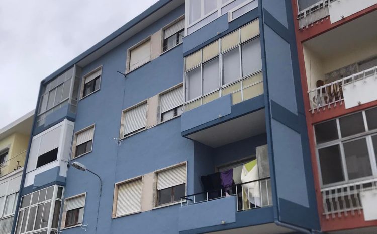  Reparação e pintura da fachada do prédio Algueirão – Mem Martins 